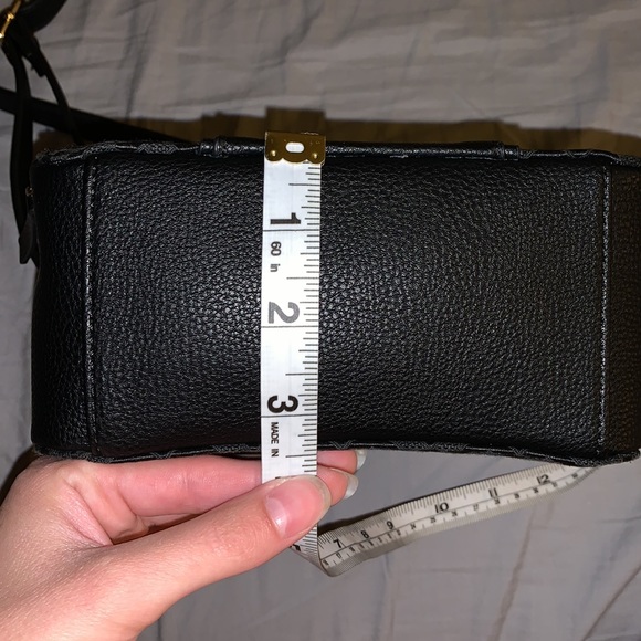 Tommy Hilfiger / Black Satchel Bag - Picture 6 of 11